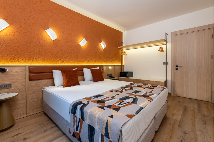 Kara Manzaralı Suite Oda